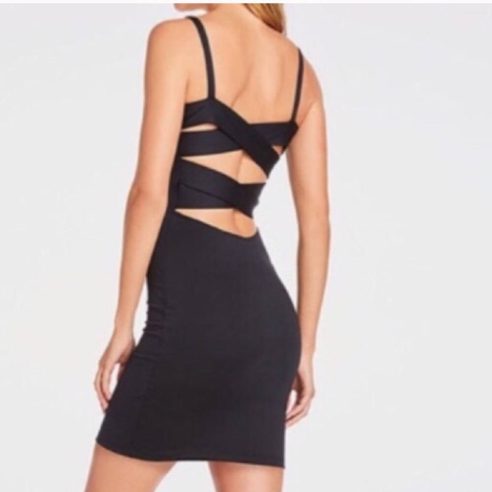 Fabletics Malindi Dress - Picture 2 of 5